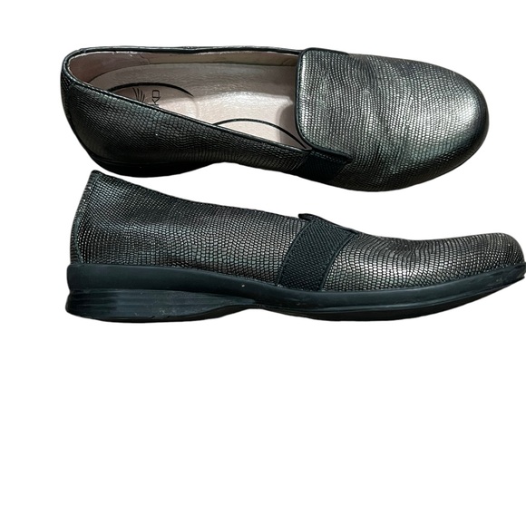 Dansko Slip On Black / Gray Leather Upper Flat Shoes Size 8.5 - Picture 2 of 7